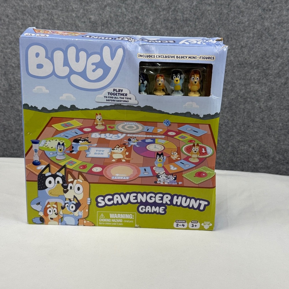 Bluey Scavenger Hunt‎ Board Game with 4 Exclusive Mini Figures Moose Toys 2022